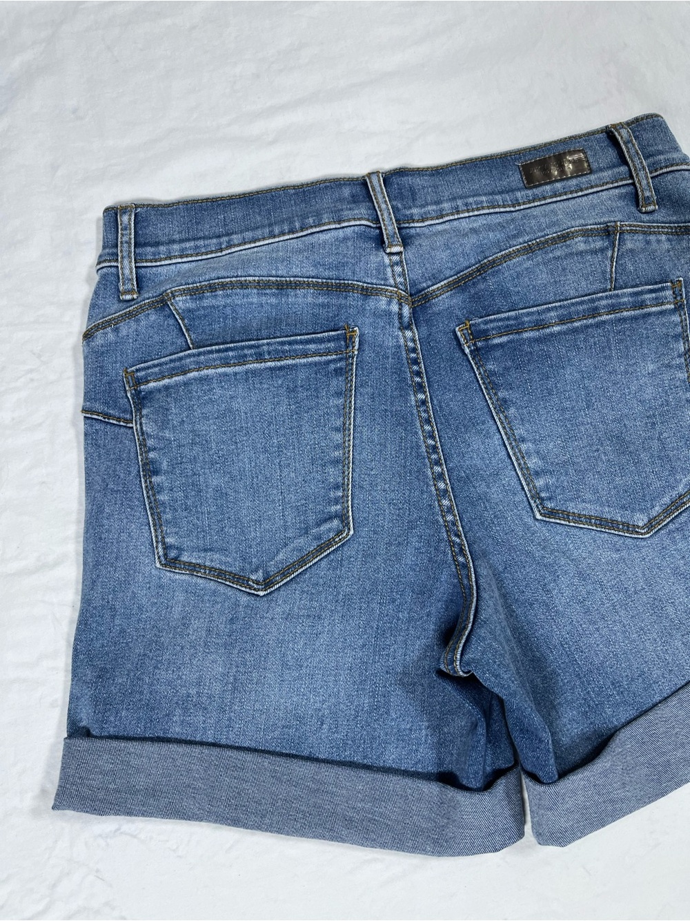 Juicy Couture Jean Shorts Size 8 Blue - Picture 14 of 14